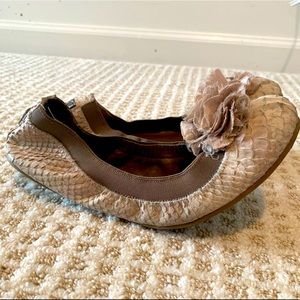 BCBG Max Azria Folding flats